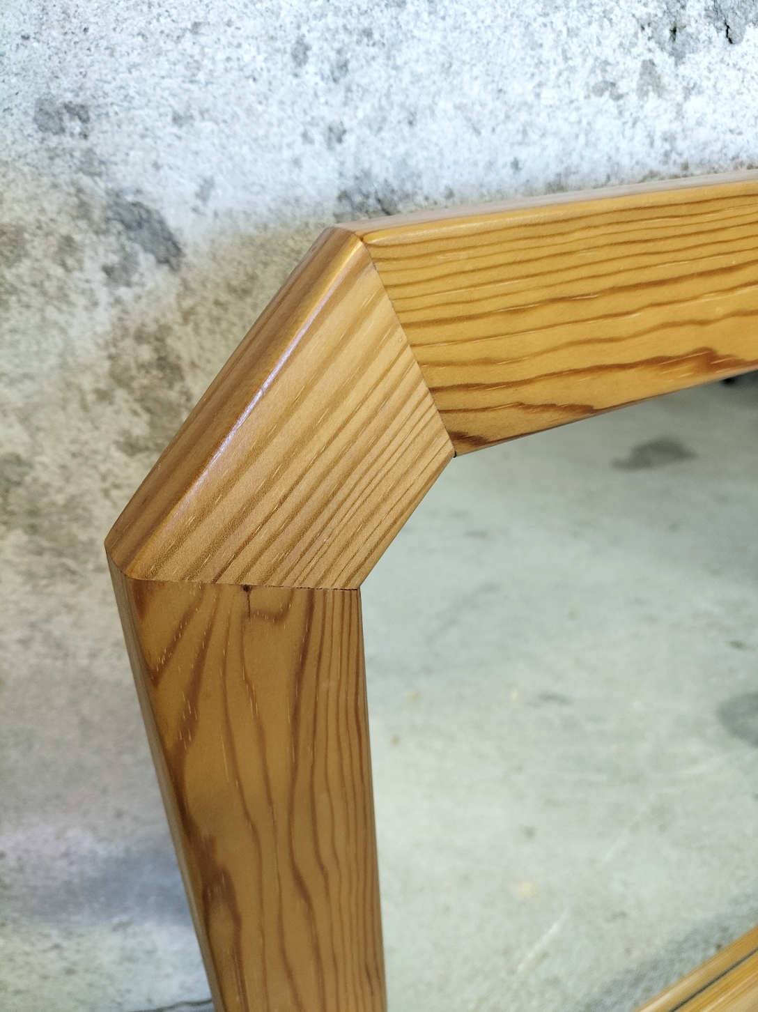 Miroir en pin vintage