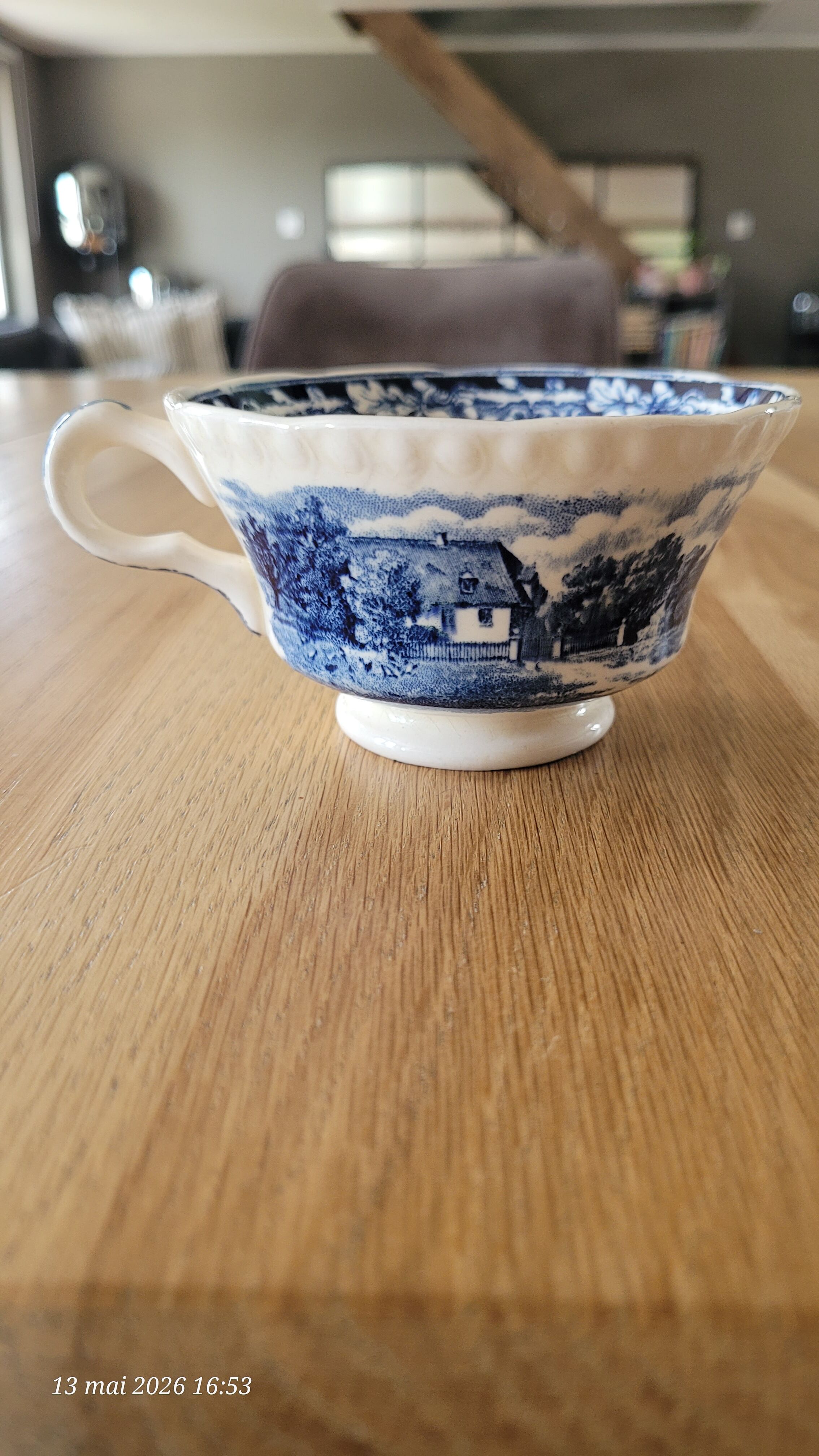 4 tasses anciennes Sté Céramique Maestricht Boerenhoeve bleues