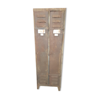 Former metal dressing room