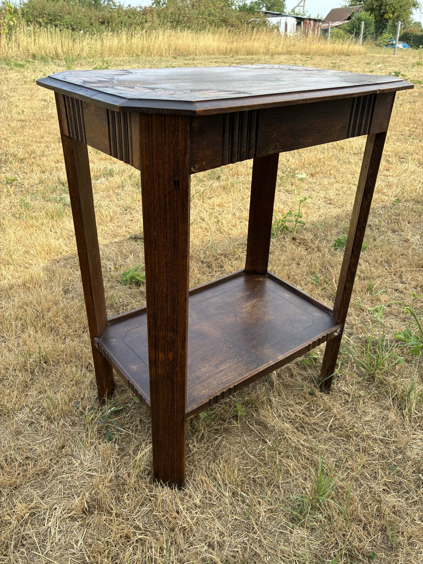 Table d’appoint art déco