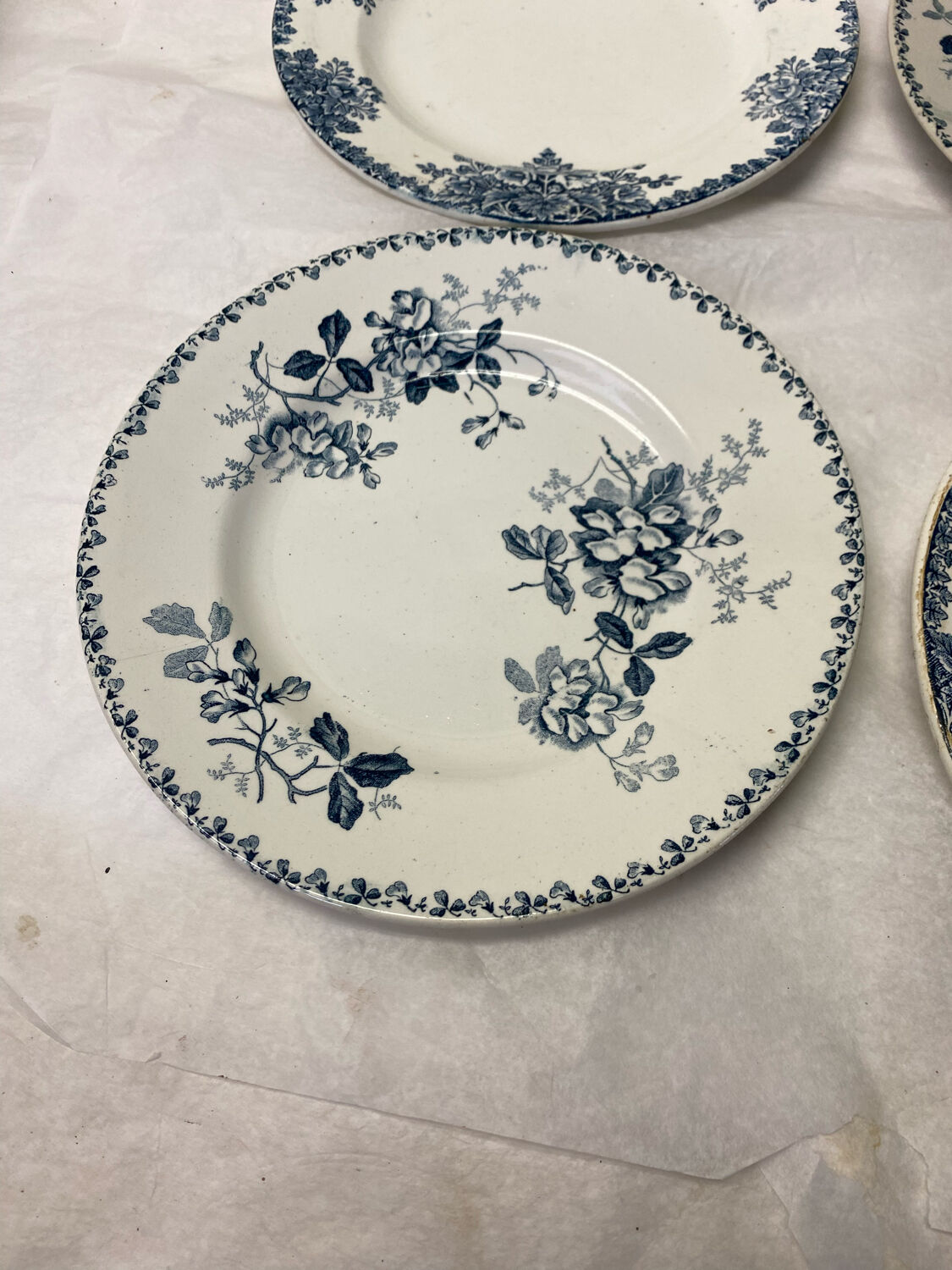 Set of 4 old iron earth plates