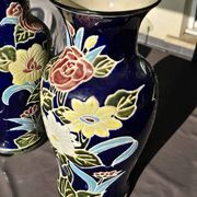 Pair of Dien Thao cobalt blue vases, 20th century.