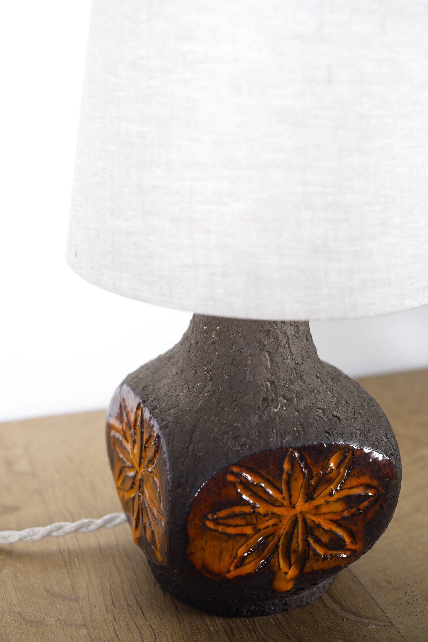 Lampe de table en céramique Løvemose, Danemark, années 1960.