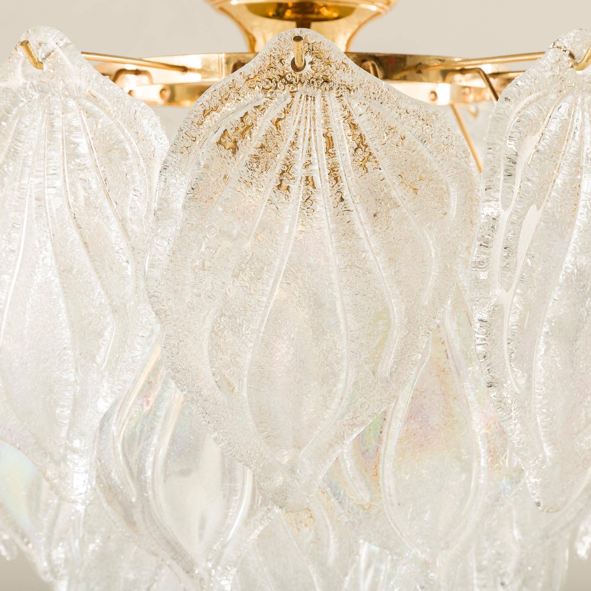 Novaresi Murano glass frosted leaves chandelier, Italy 1970s