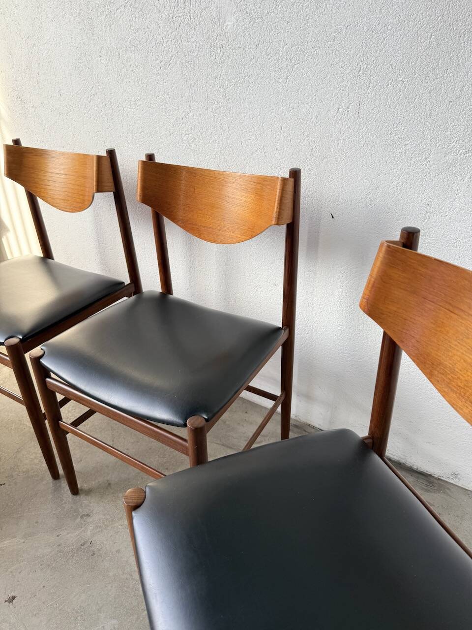 Set 4 chaises italiennes Gianfranco Frattini