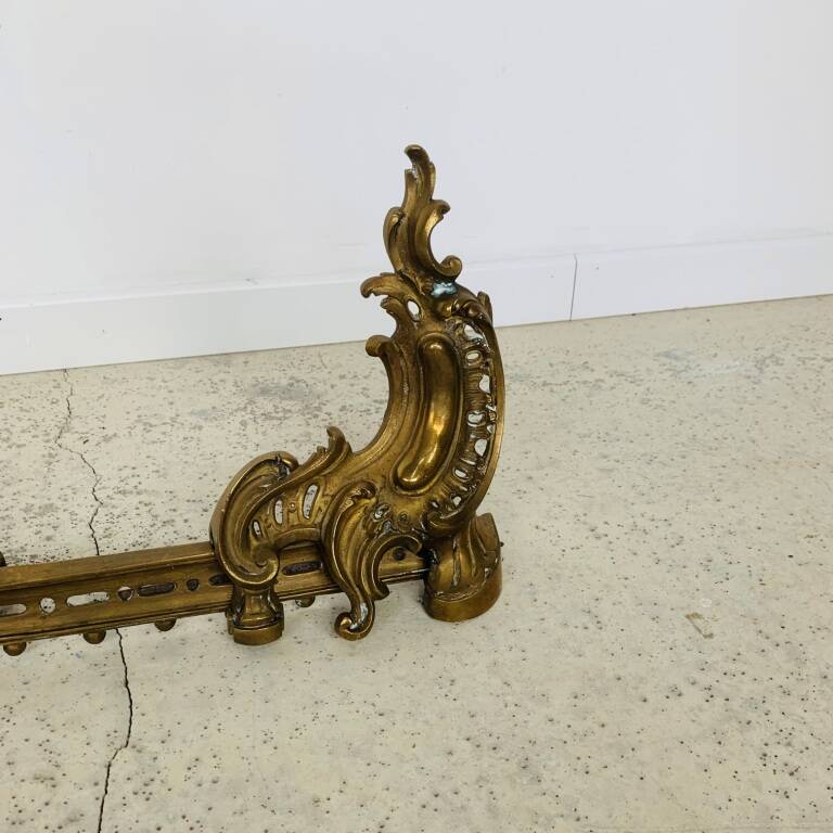Anciens garniture de cheminée de style Louis XV bronze doré — free download