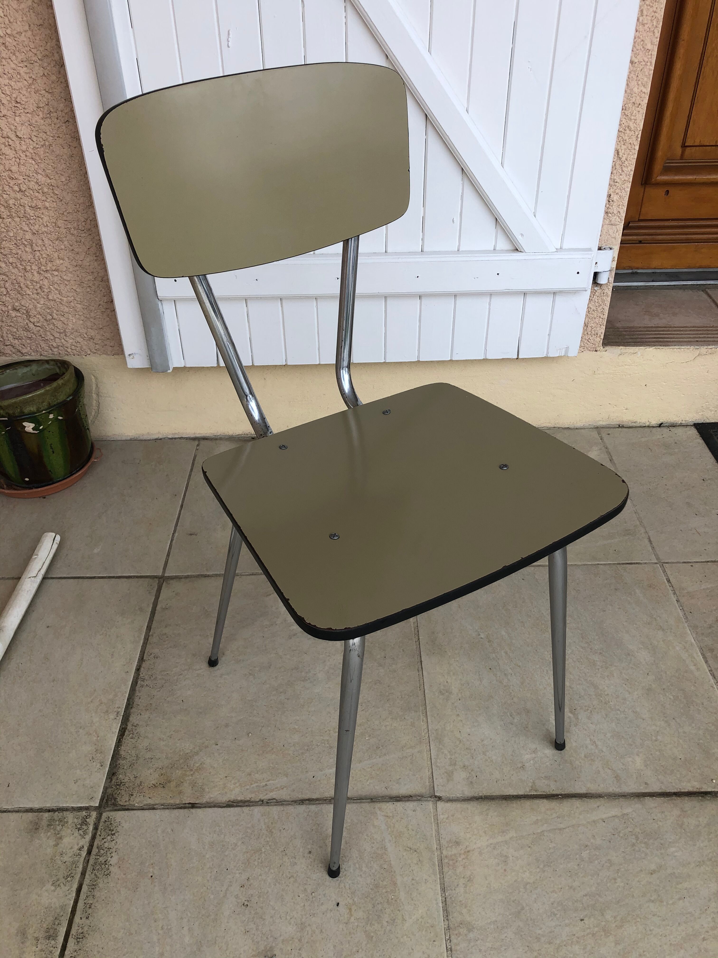 Formica chair
