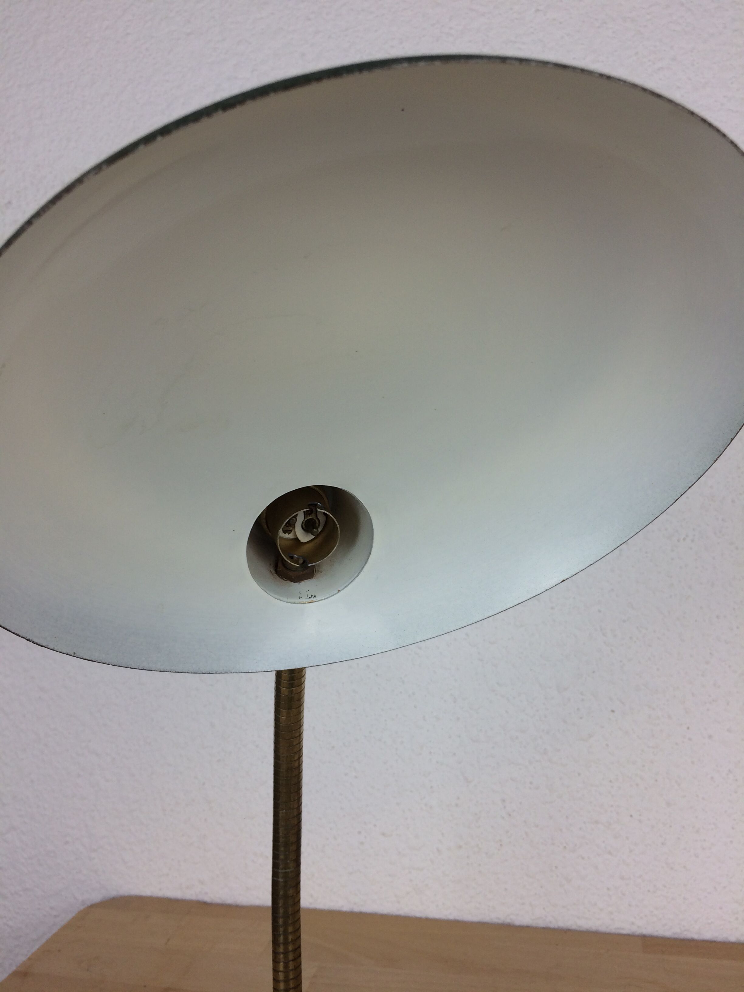 40s green flexible desk lamp