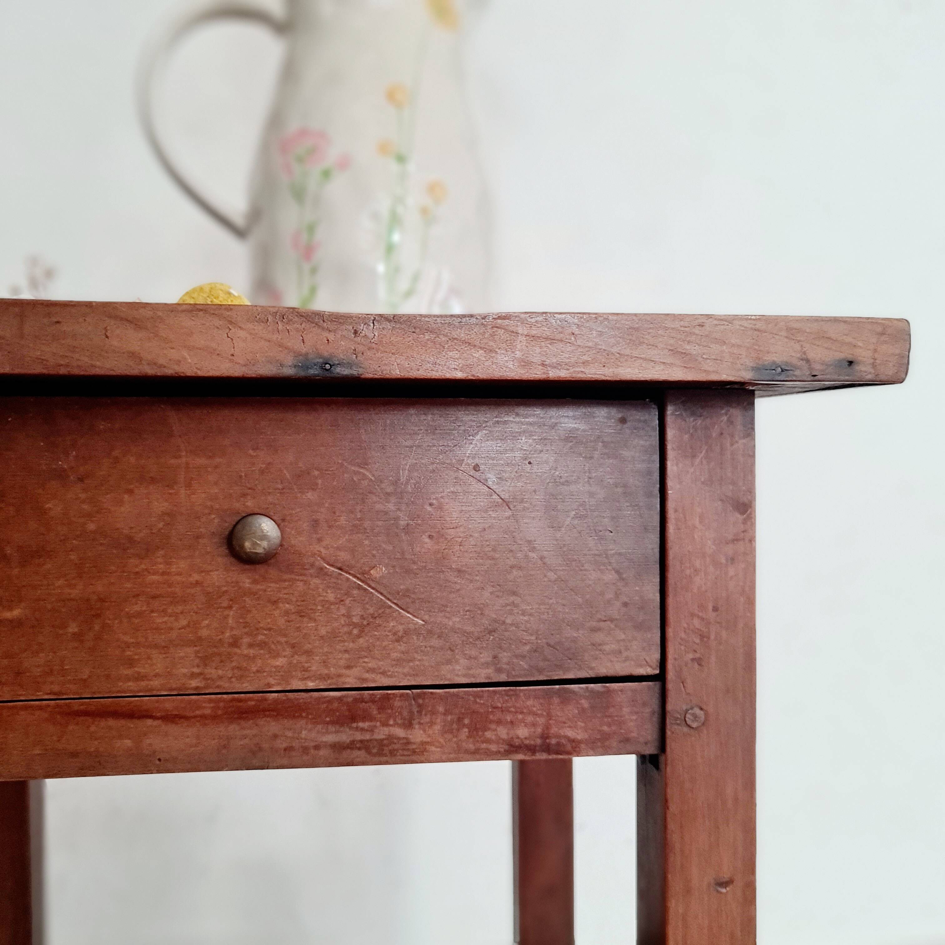 Chevet, table d'appoint en bois