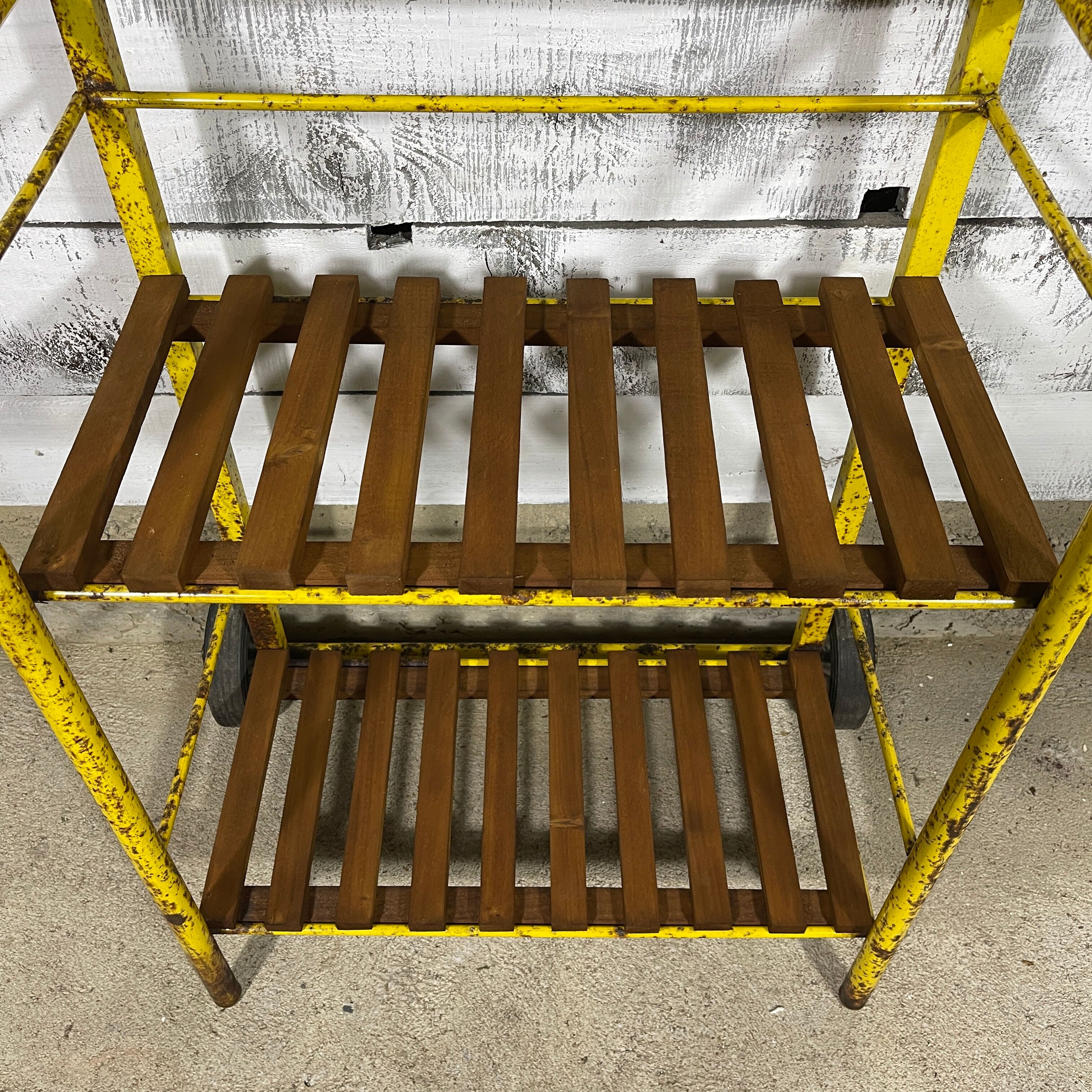 Dinin battery display