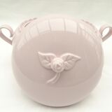 Porcelain tureen