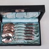 6 cuillères à café en métal argenté