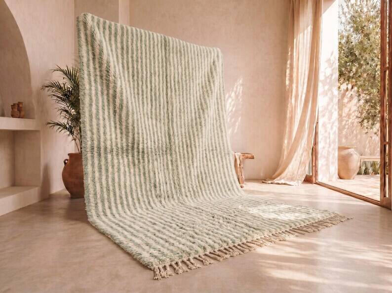 Berber Moroccan rug 250cm x 150cm
