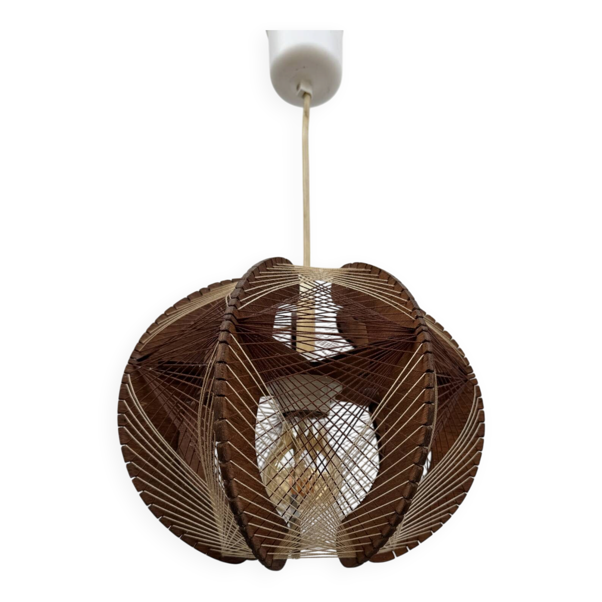 1960s Scandinavian suspension style