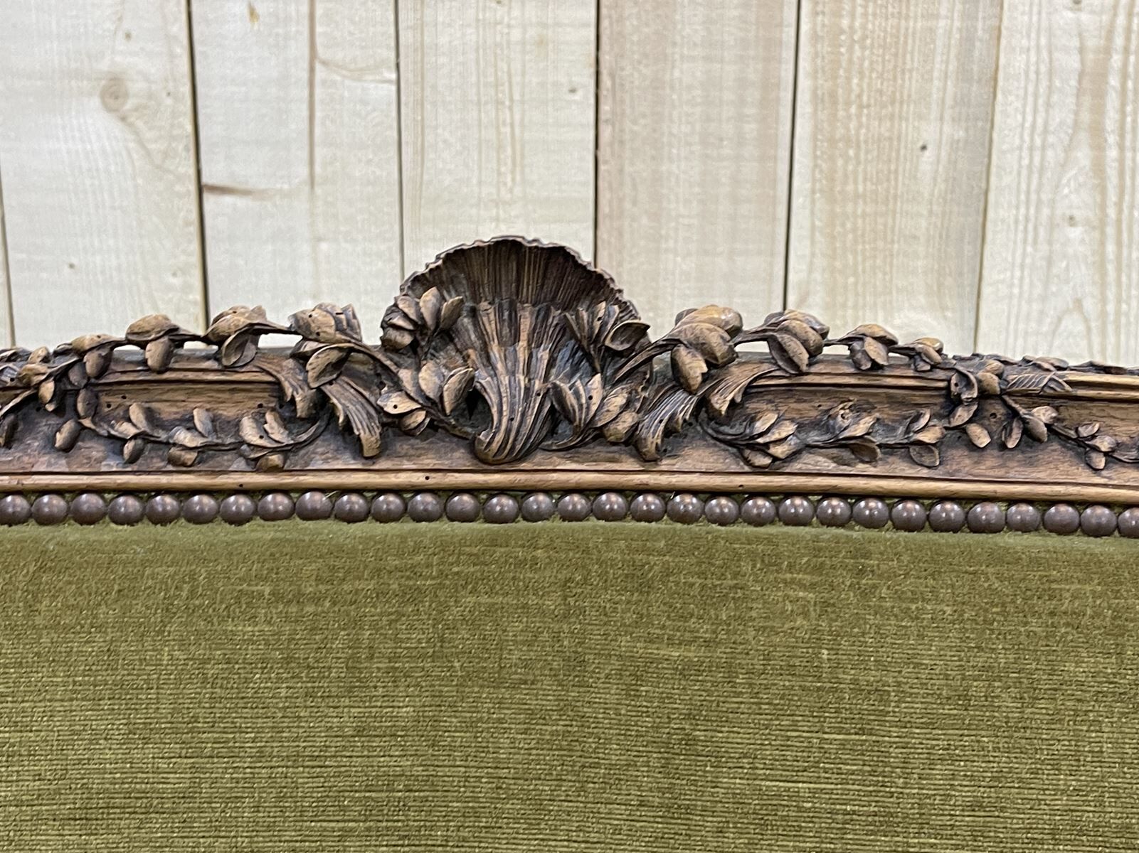 Early 20th century louis XV style bench in walnut