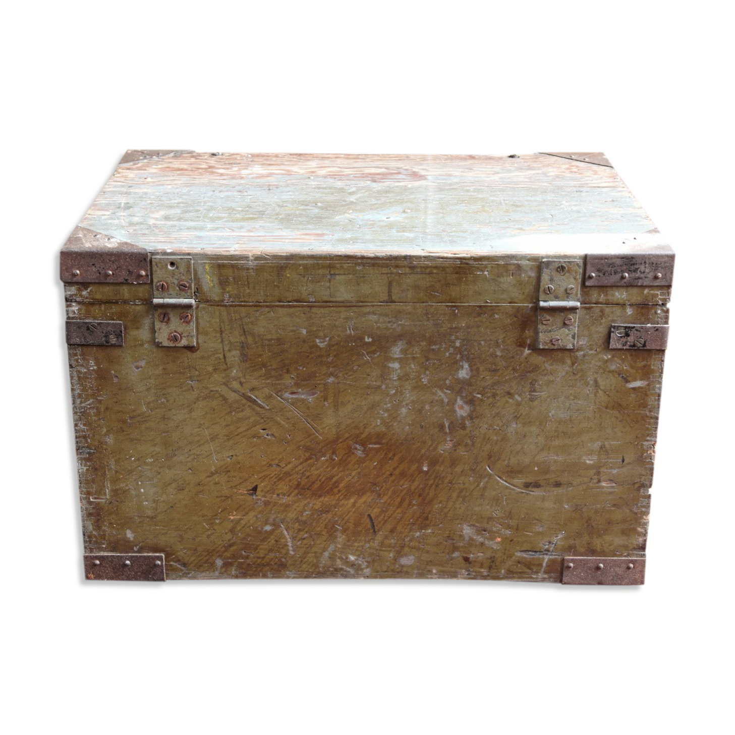 Military Trunk Coffee Table - Top 10 Ways To Outfit Your Space With Vintage Charm / Circa 1880 anglo indian military campaign chest trunk ottoman used coffee table.