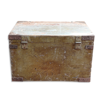 Table basse, caisse militaire en bois et métal