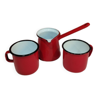 Set of two cups and Turkish coffee maker in enamelled sheet metal
