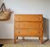 Commode vintage en bois clair à 3 tiroirs – Années 50 / 60