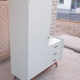 Armoire asymétrique