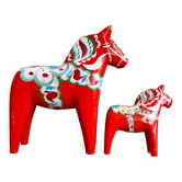 Ensemble de 2 chevaux Dala en bois vintage de Suède