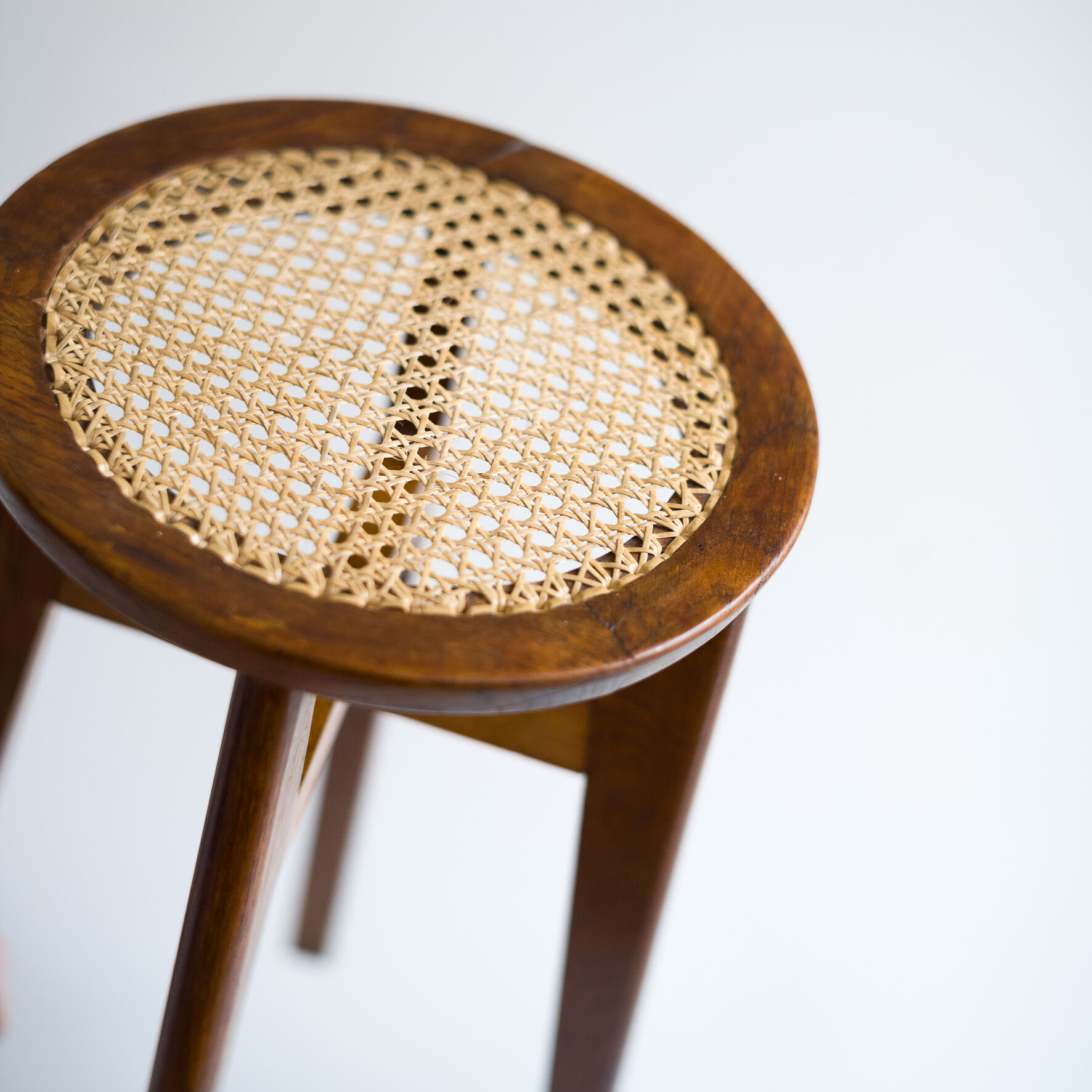 Oak stool and cannage