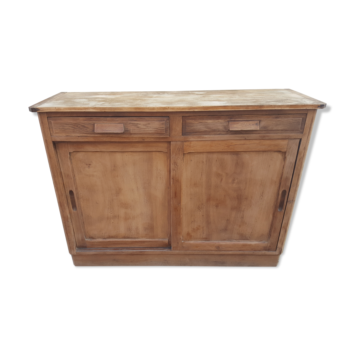 Buffet wood rough sliding doors