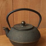 Japanese Arare cast iron teapot 1.1 L