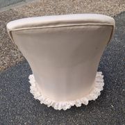 Vintage frog chair in white fabric