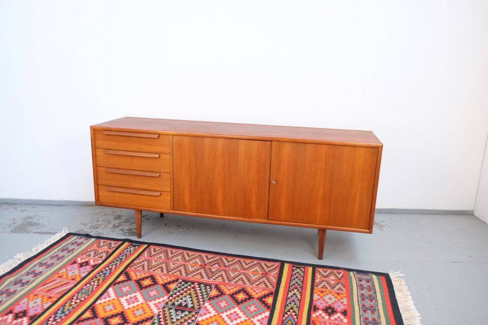 Buffet WK in teak, retro vintage style from the 60s-70s.