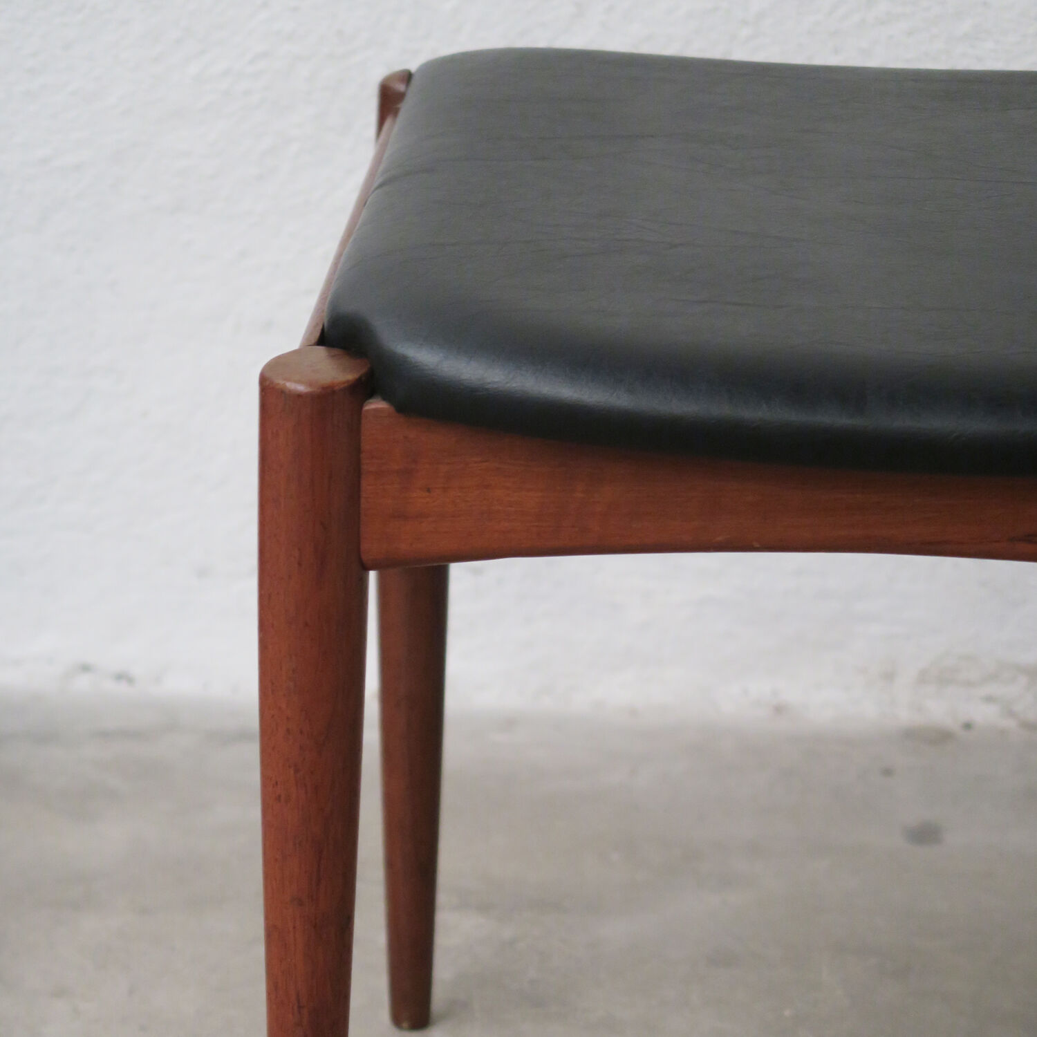 Scandinavian foot rests