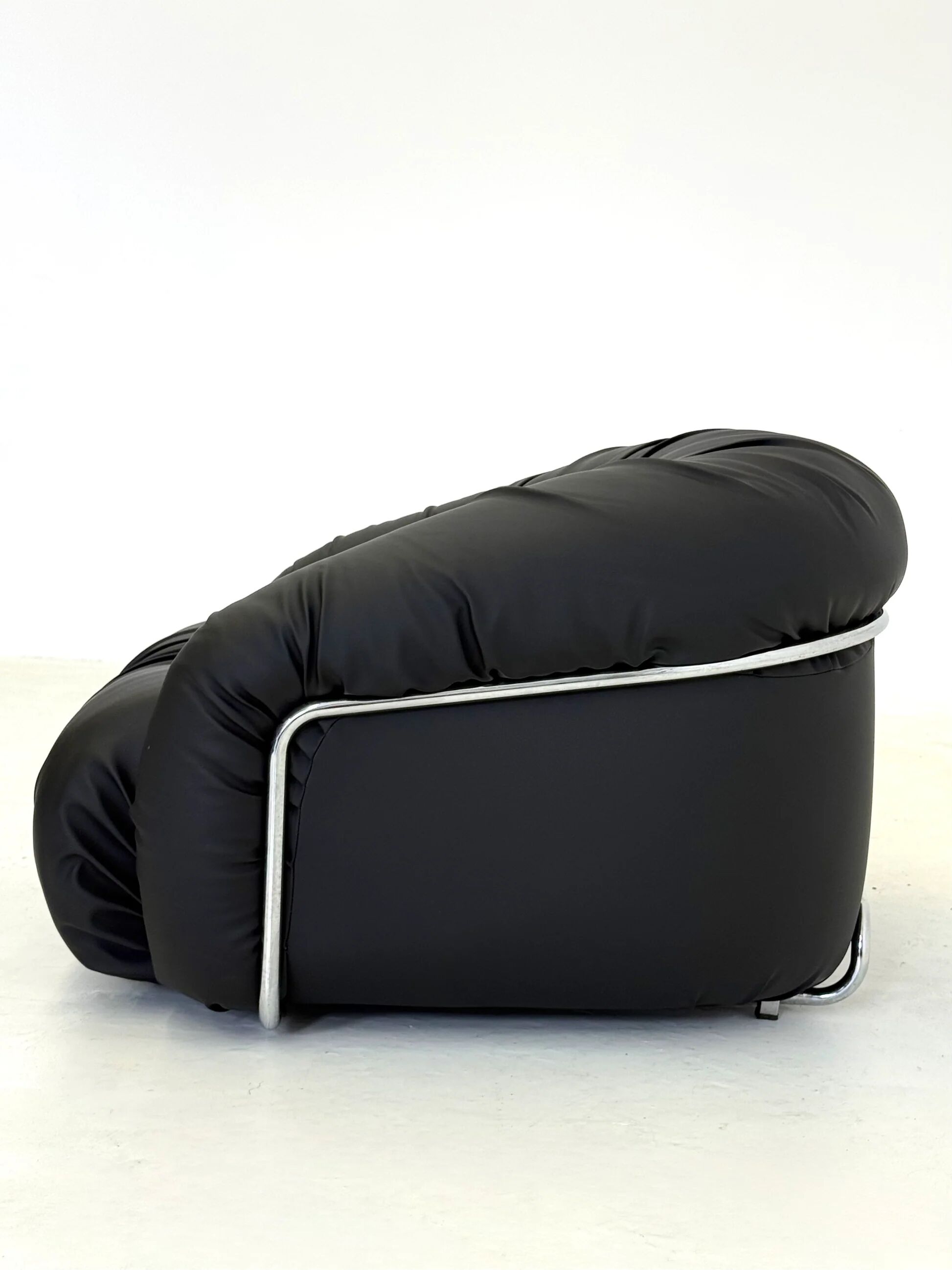 Italian Space Age armchairs in black