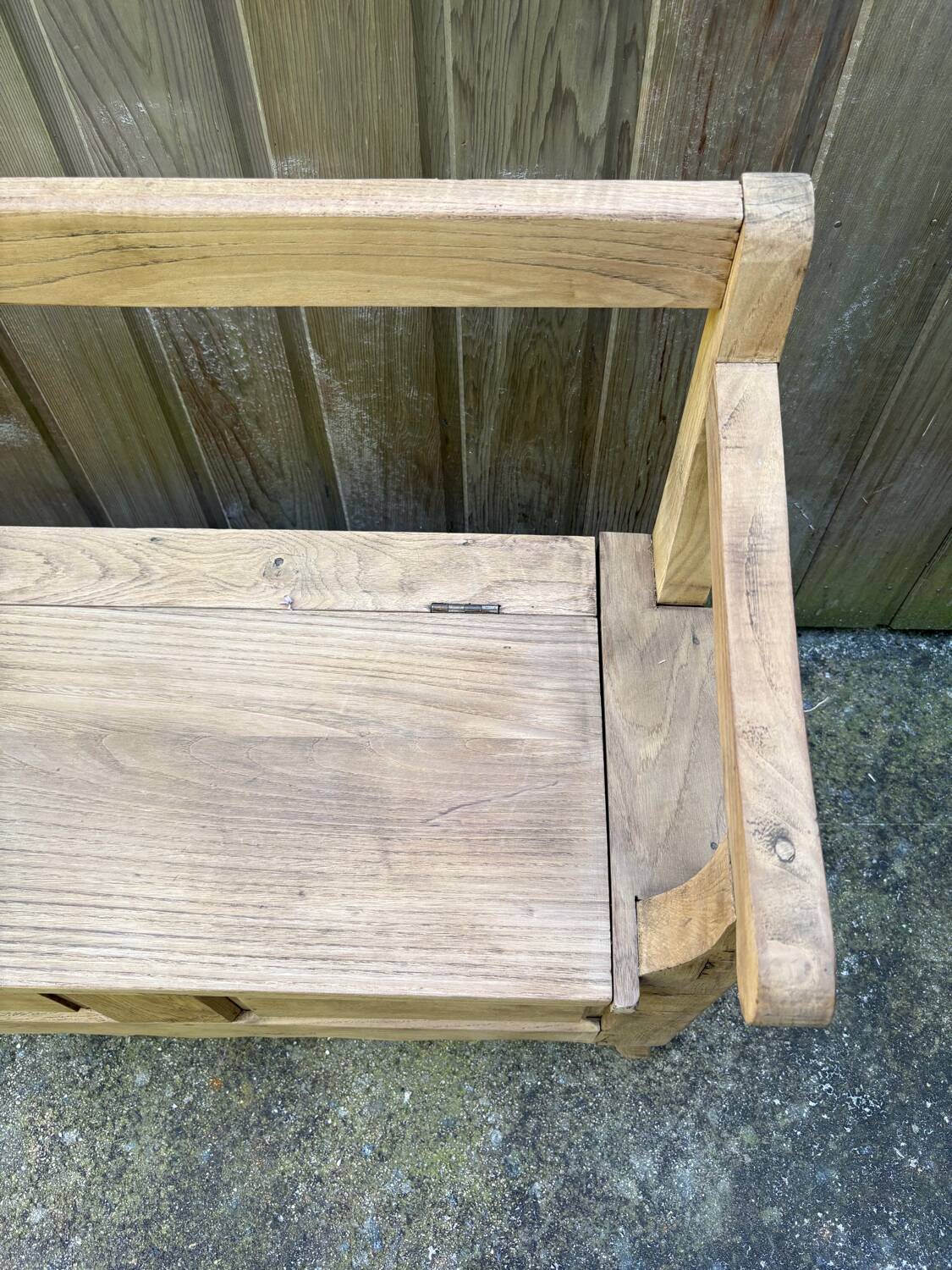 Farmhouse bench with chest in antique solid walnut