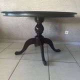 Round solid wood table