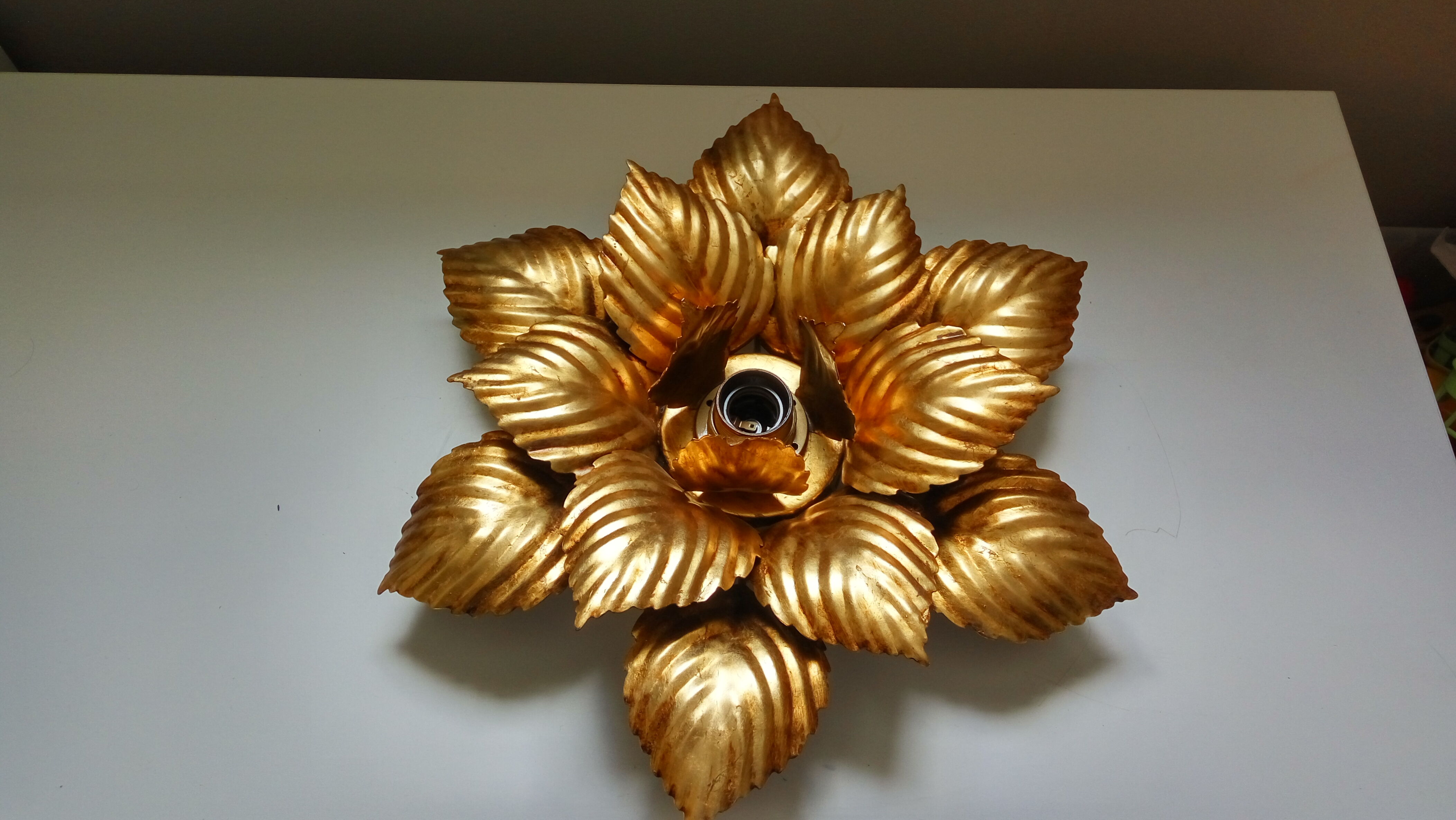 Wall light flower vintage