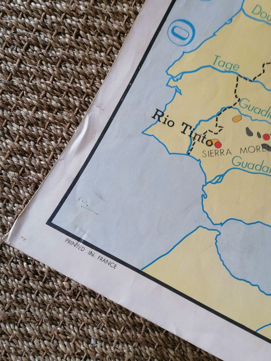 Ancienne carte scolaire rossignol de l'europe.