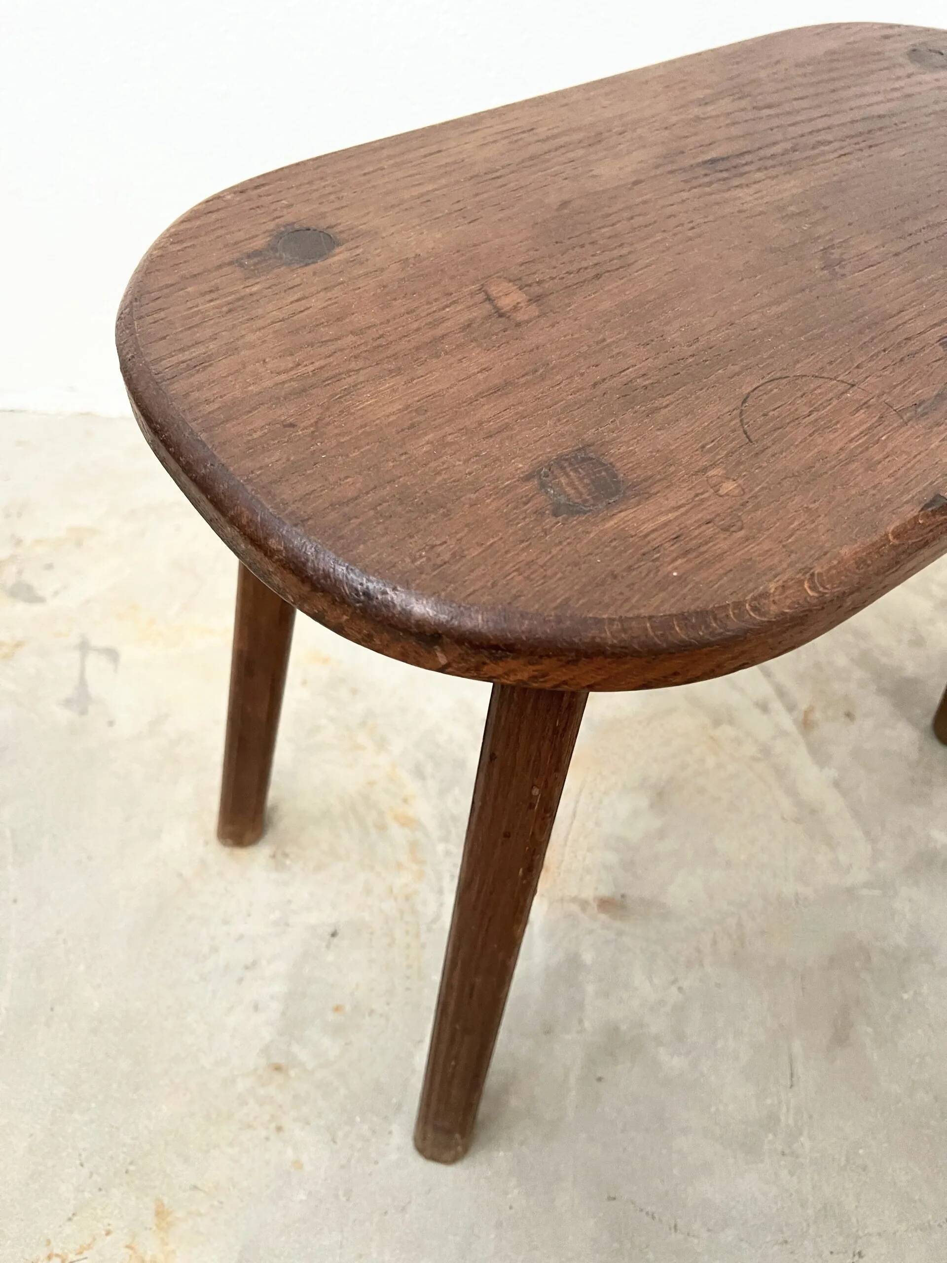 Oval farmhouse stool (55cm) – solid wood & wabi-sabi spirit