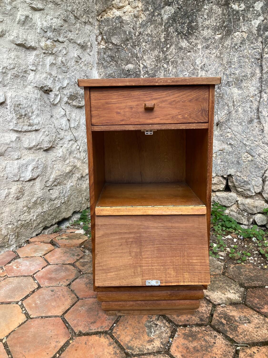 Meuble de rangement ancien