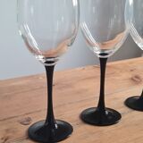 Set of 6 Luminarc wine glasses