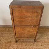 Meuble d’appoint parisien