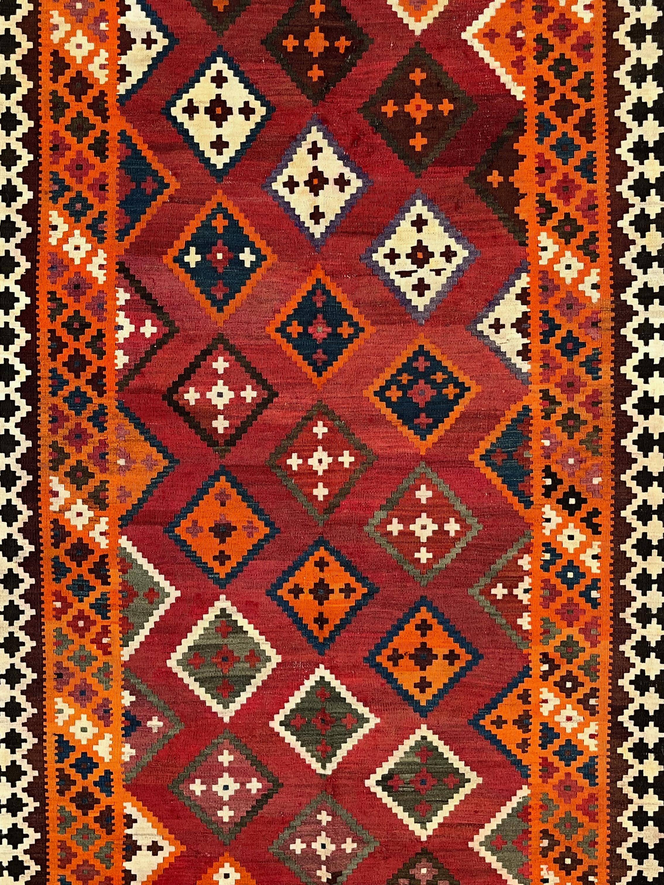 Vintage Persian Qasgai Kilim 270x163 cm Wool Kelim Rug Large Red, Black, Colorful