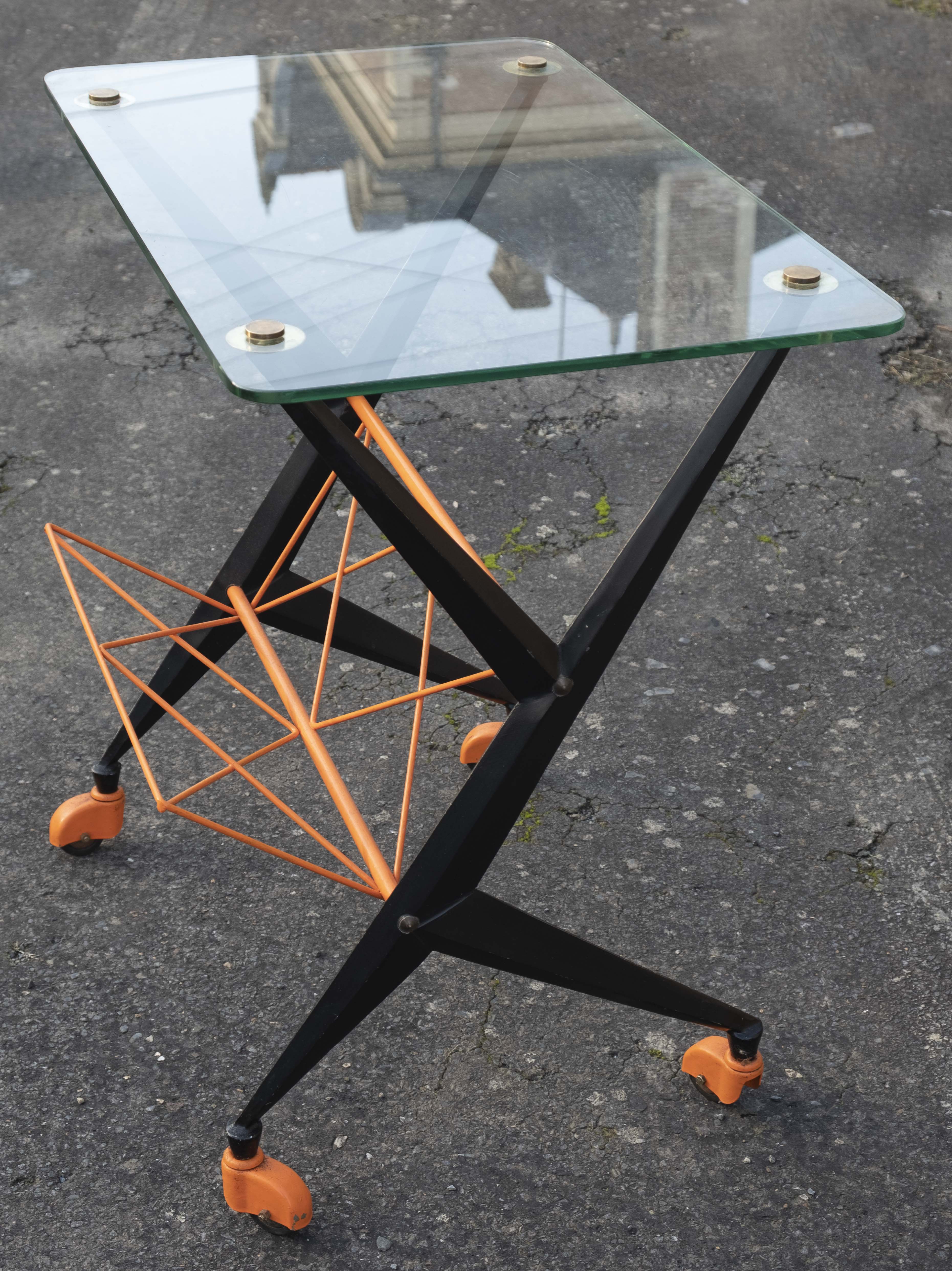 Service door magazines