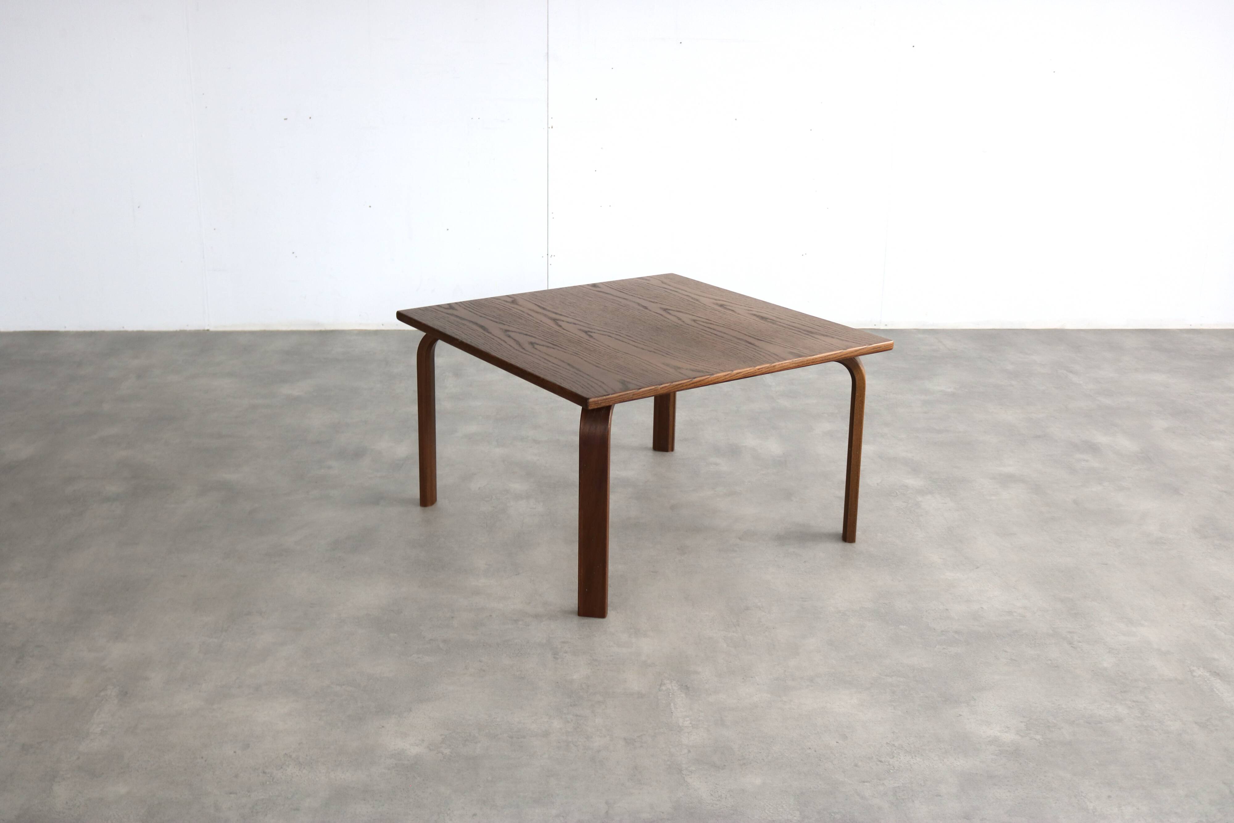 Vintage coffee table | Side table | Kinnarps | Sweden