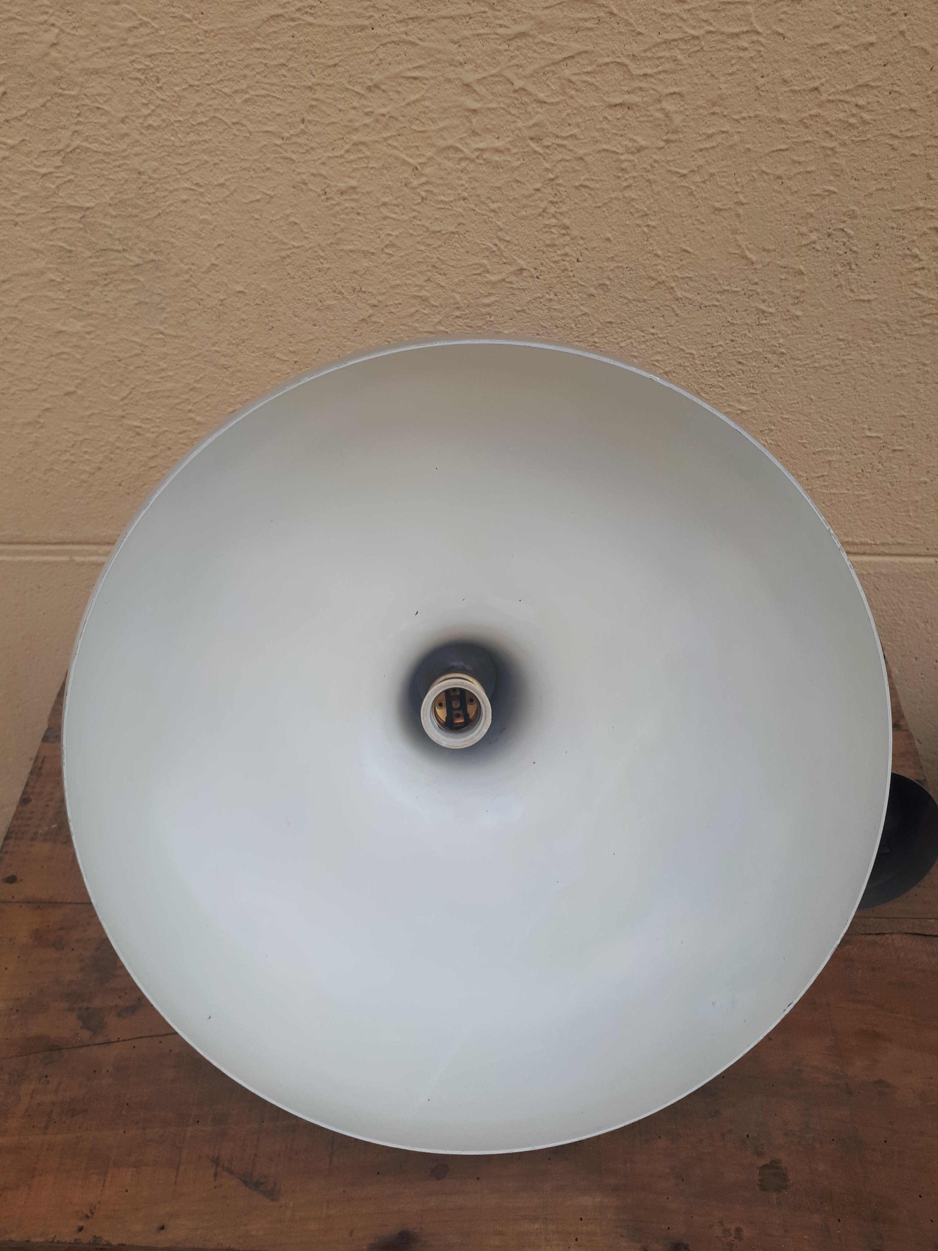 UFO suspension in brushed metal