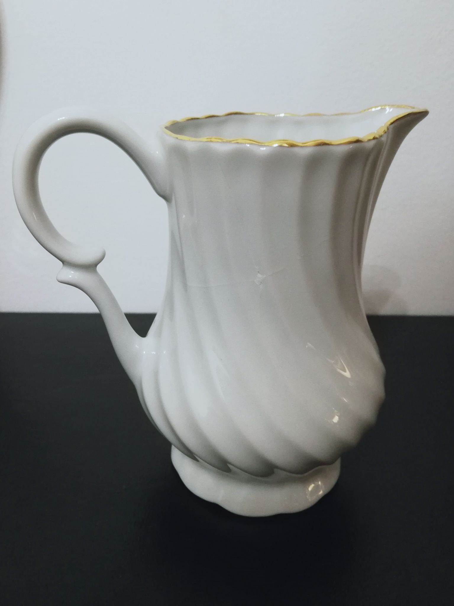 Porcelain coffee service by Philippe Deshoulieres