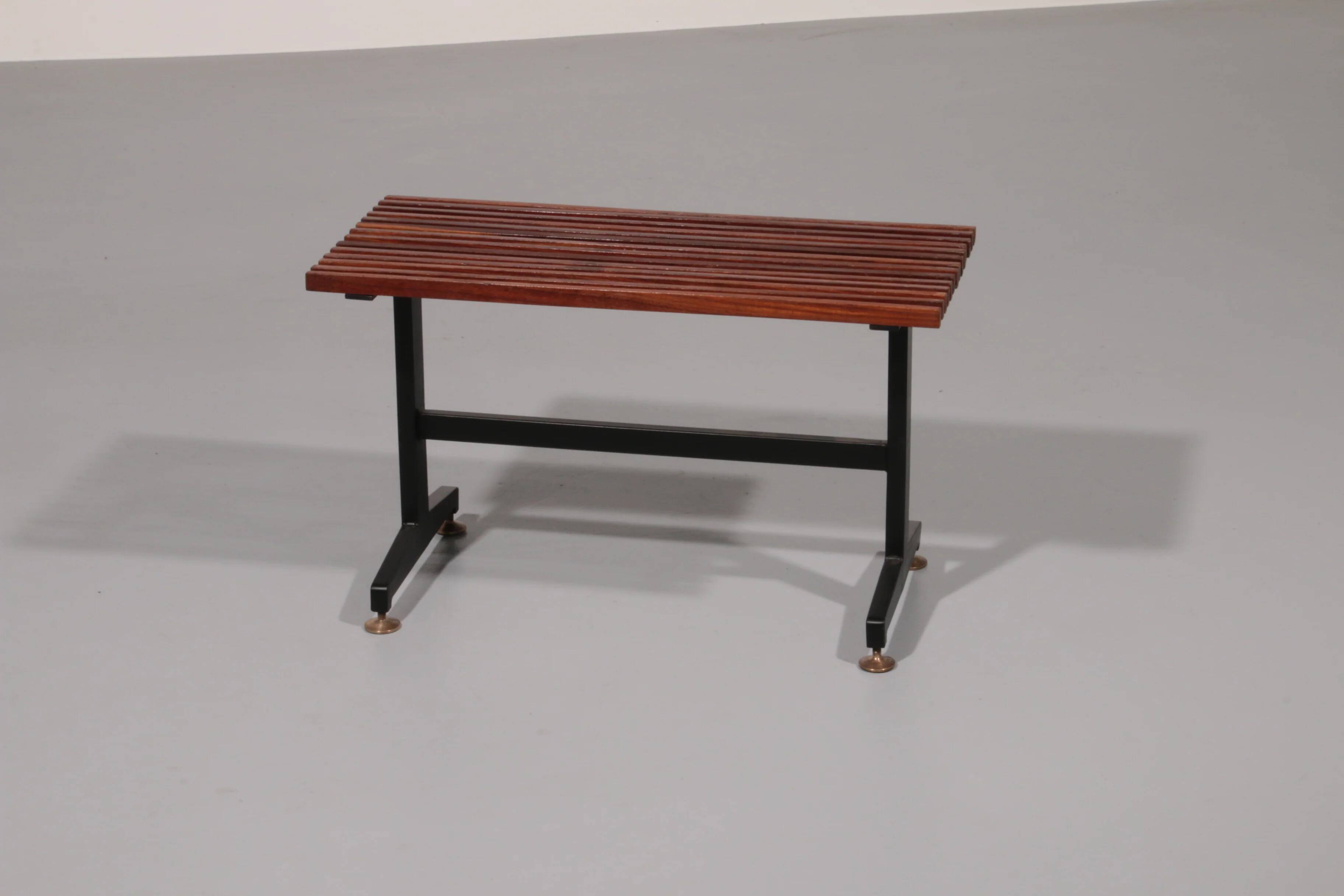 Mid-century Italian bench 1960s with black metal frame, gilded brass legs and solid teak slats