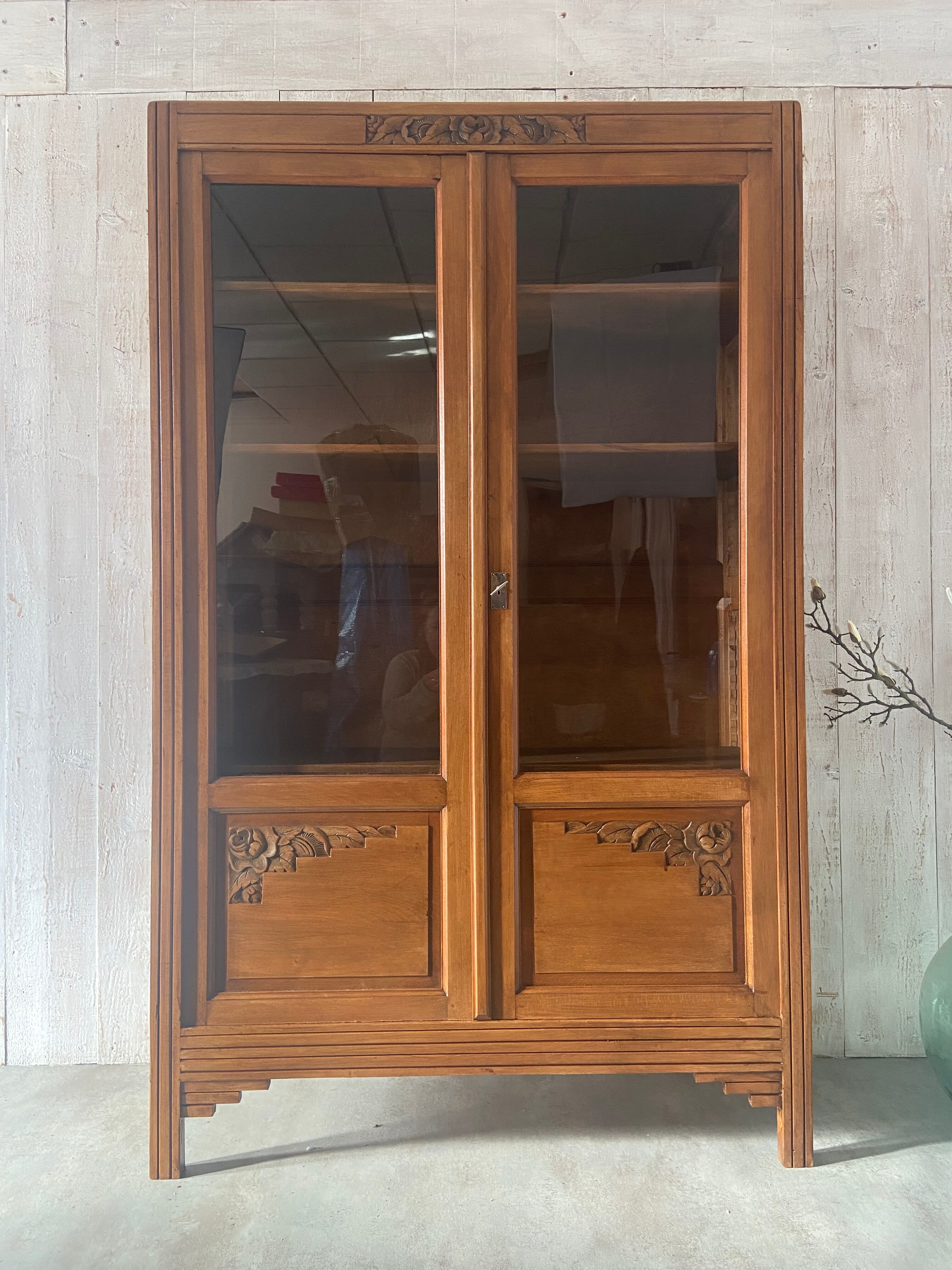 Vintage library/shelf