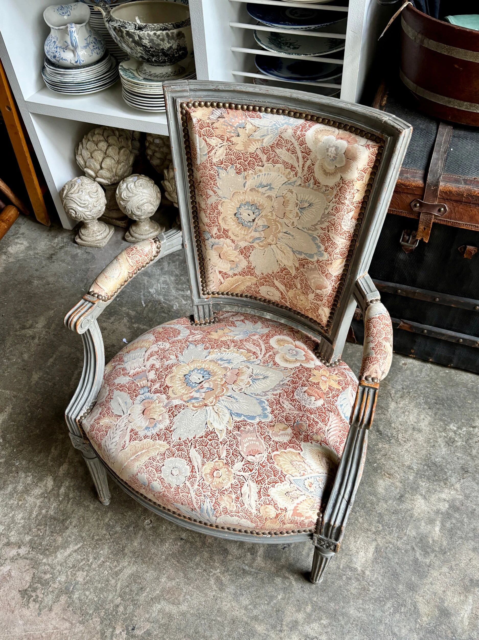 Fauteuil d'époque Louis XVI, tissus indienne n°2