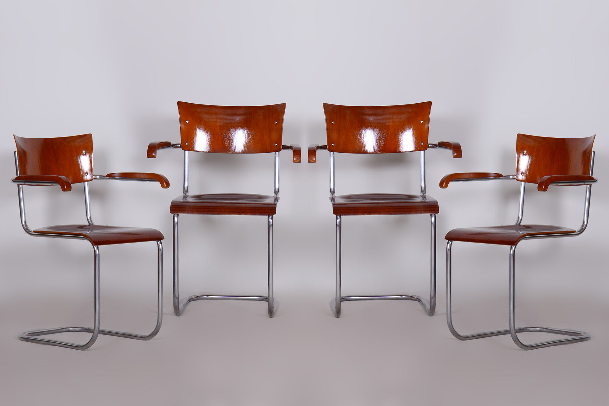 Set of Two Restored Bauhaus Armchairs, Mart Stam, Beech Plywood, Germany, 1930s