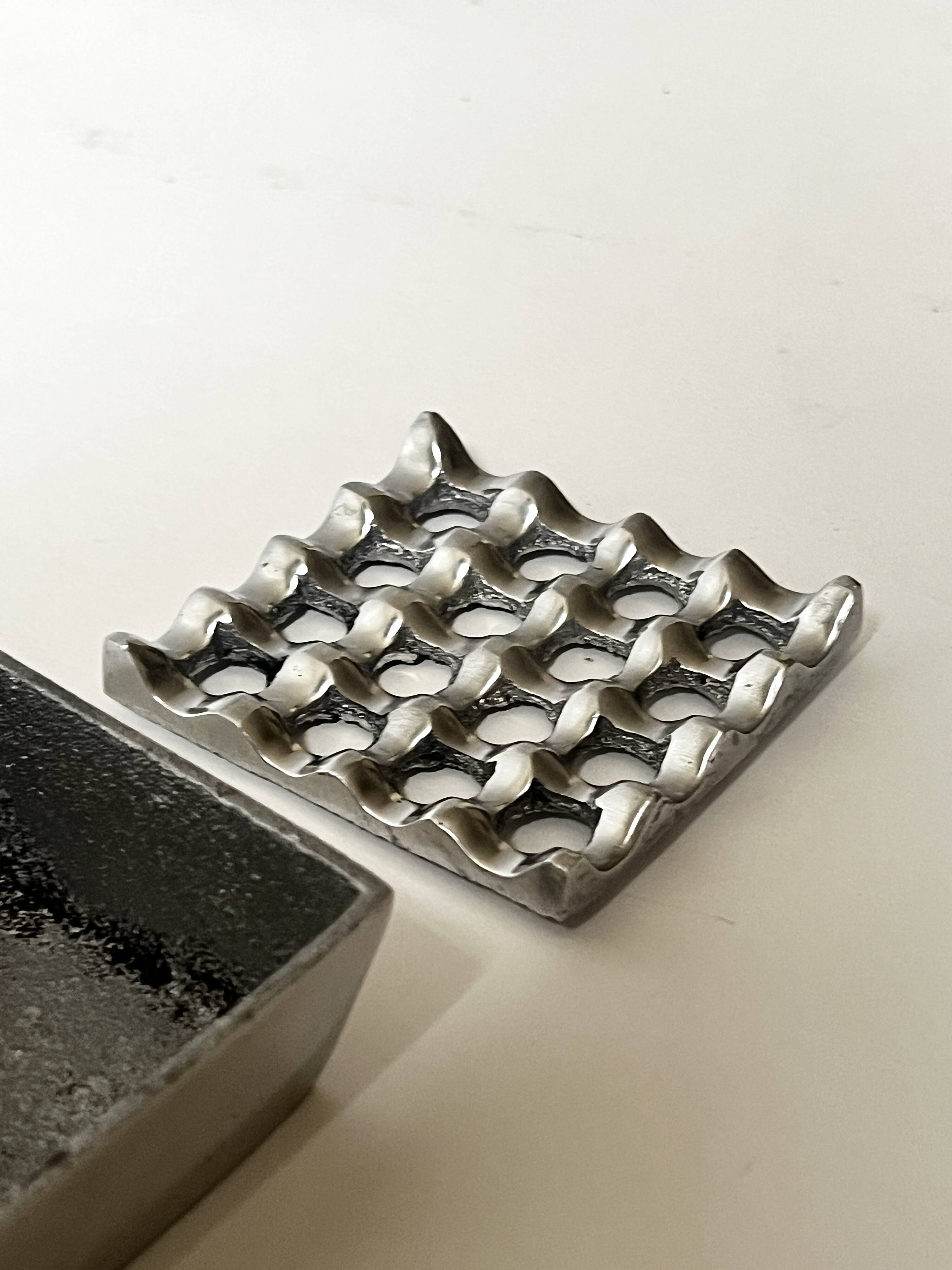 Mid-century chrome metal ashtray in the Ultima 15 style, 1970 design.